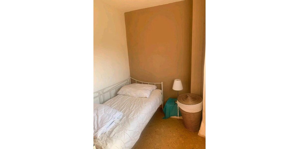 Etagenwohnung Emden Tholenswehr - 1.5 Zimmer, 25 m&sup2;, 380&euro; | Angebot:26406952