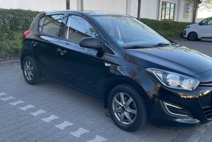 Hyundai i20 120.000 km 4.300 &euro; Albisheim 67308