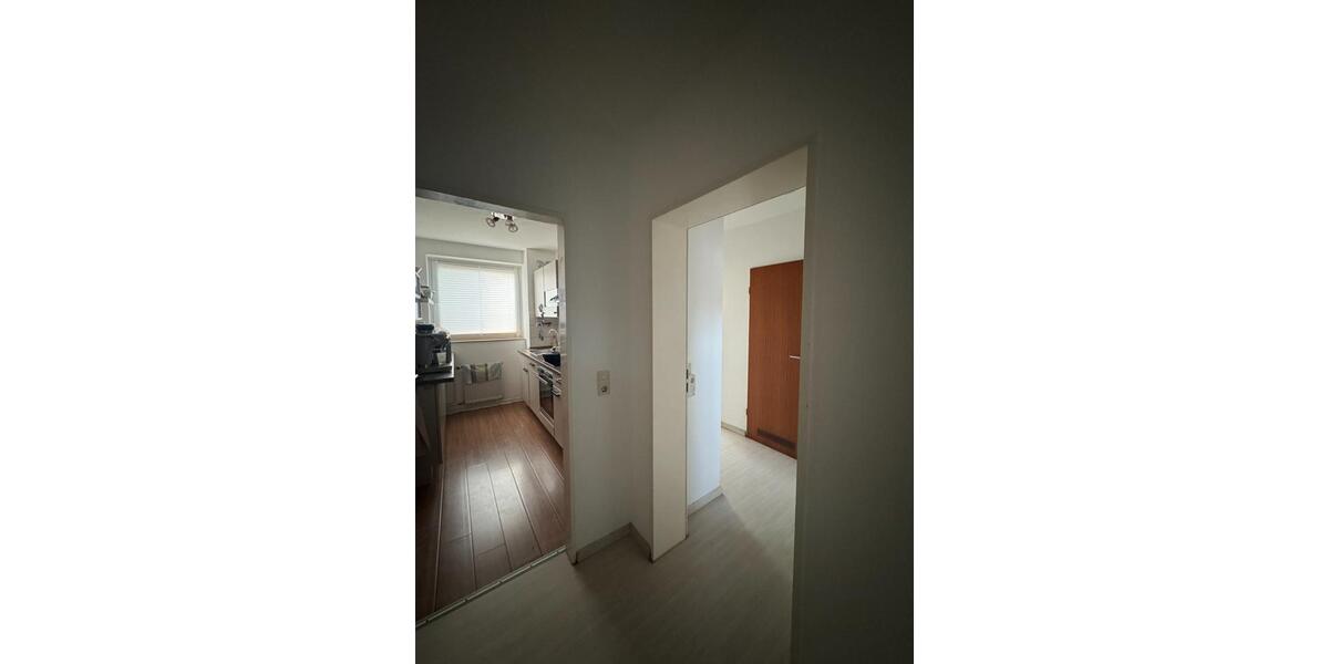 Schöne 3-Zimmerwohnung mit Loggia 3 zimmer