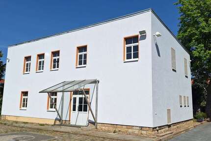 Haus zum Kaufen in Dresden 690.000 € 250 m² 9 zimmer