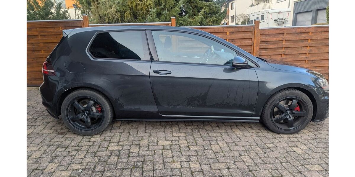 VW Golf 105.000 km 14.200 &euro; Heilbronn 74078