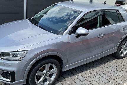 Audi Q2 71.000 km 17.490 &euro; Hilter a. T. W. 49176