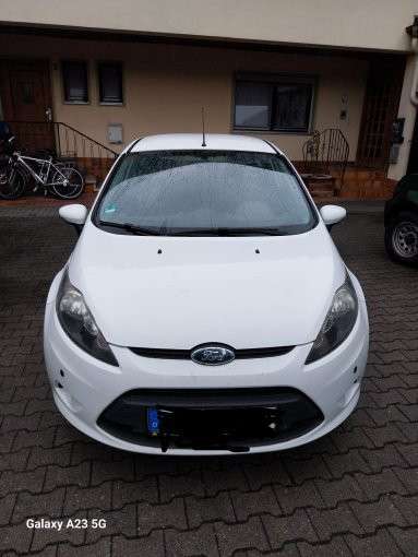 Ford Fiesta 185.700 km 2.250 € Geratskirchen 84552