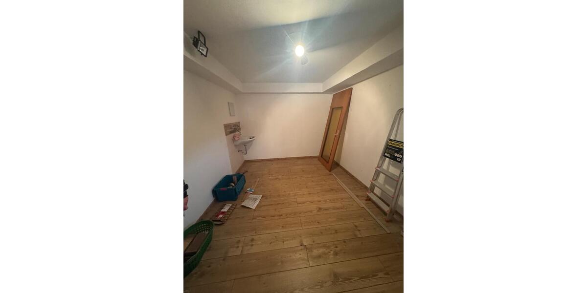 Erdgeschoßwohnung Michelau in Oberfranken - 4 Zimmer, 120 m&sup2;, 190.000&euro; | Angebot:26217973