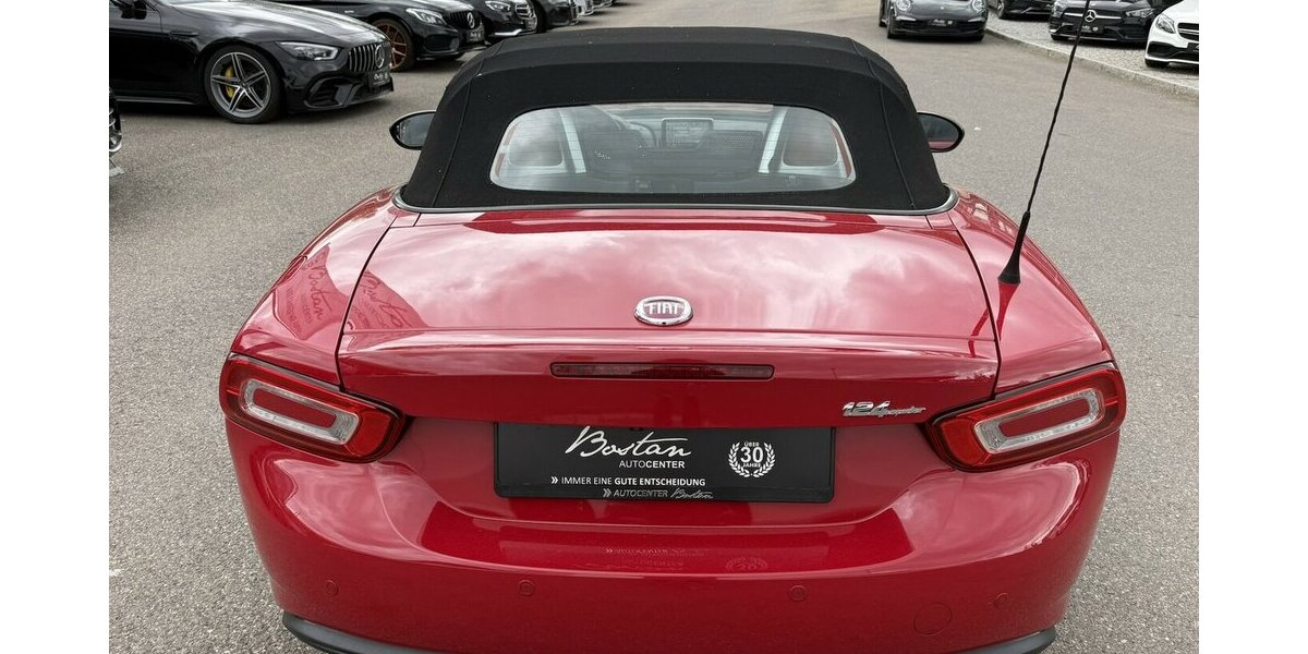 Fiat 124 Spider 1.4 LUSSO/BOSE/SITZHEIZUNG/PARKSENSOR 48.037 km 18.900 &euro; Villingen-Schwenningen 78054