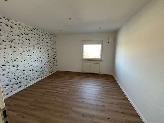 Etagenwohnung Kriftel - 2 Zimmer, 90 m&sup2;, 1.490&euro; | Angebot:25271382