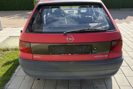 Opel Astra 144.113 km 1.800 &euro; Illertissen 89257