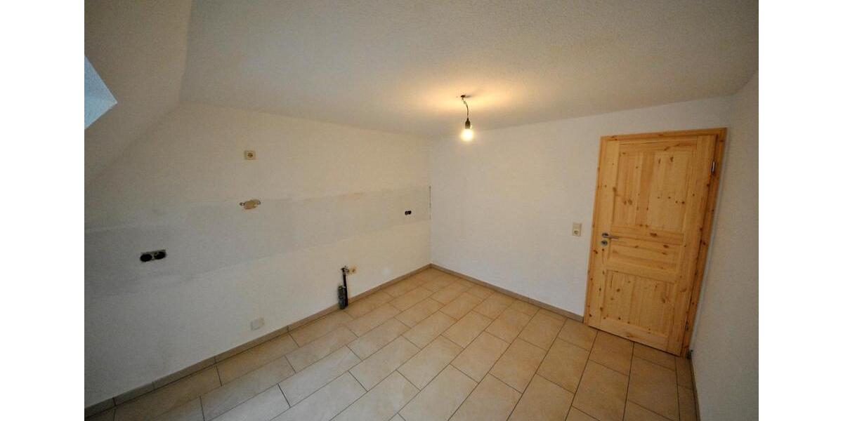 Dachgeschoßwohnung Bischofswerda - 2 Zimmer, 60 m&sup2;, 410&euro; | Angebot:26394896