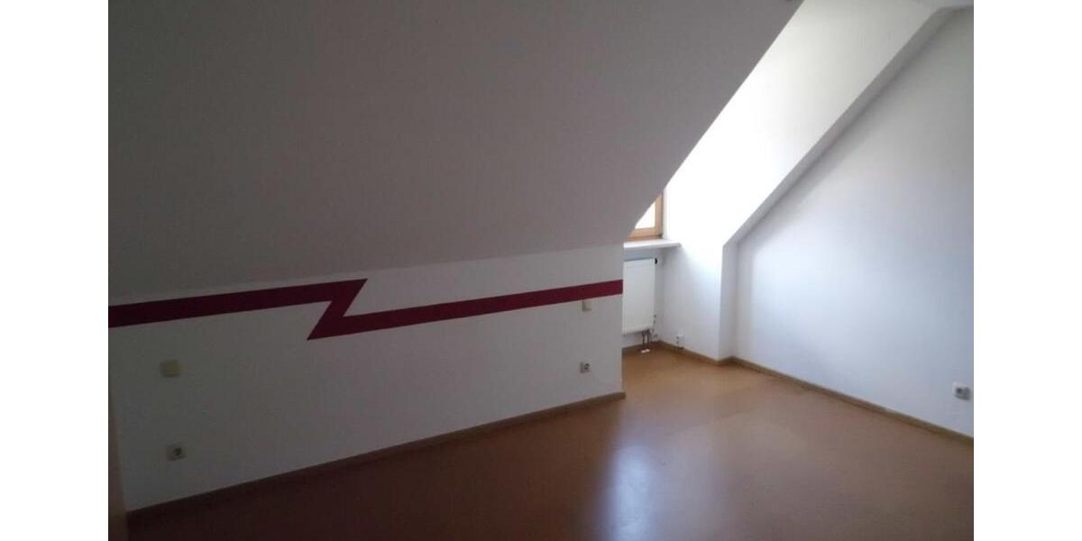 Dachgeschoßwohnung Thierhaupten - 3.5 Zimmer, 72 m&sup2;, 940&euro; | Angebot:26425708