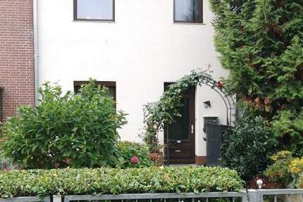 Charmantes Reihenmittelhaus mit Garten, Terrasse & Dachterrasse in gefragter Lage 3 zimmer