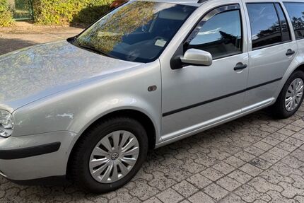 VW Golf 128.047 km 2.690 &euro; Hanau 63454