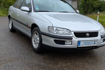 Opel Omega 267.000 km 1.099 € Salach 73084