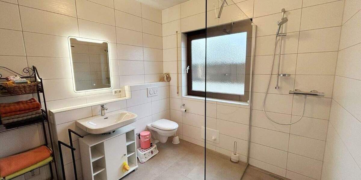 Mehrfamilienhaus, Wohnhaus Arzberg Röthenbach - 6 Zimmer, 161 m&sup2;, 289.000&euro; | Angebot:25671888