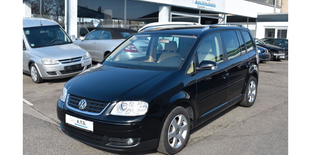 VW Touran 126.000 km 6.250 &euro; Hückelhoven 41836