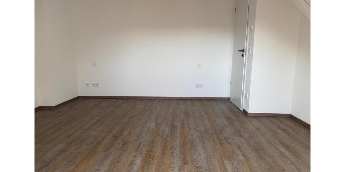 Dachgeschoßwohnung Beratzhausen - 3 Zimmer, 84 m&sup2;, 1.029&euro; | Angebot:24854465