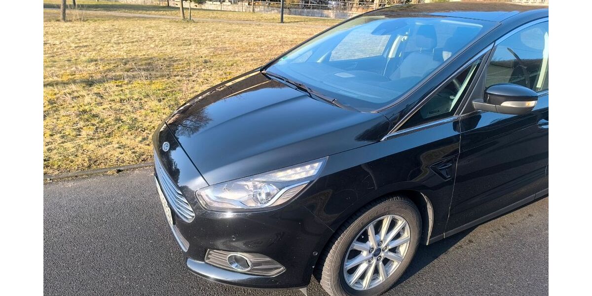 Ford S-Max 200.000 km 12.100 &euro; Tharandt 01737