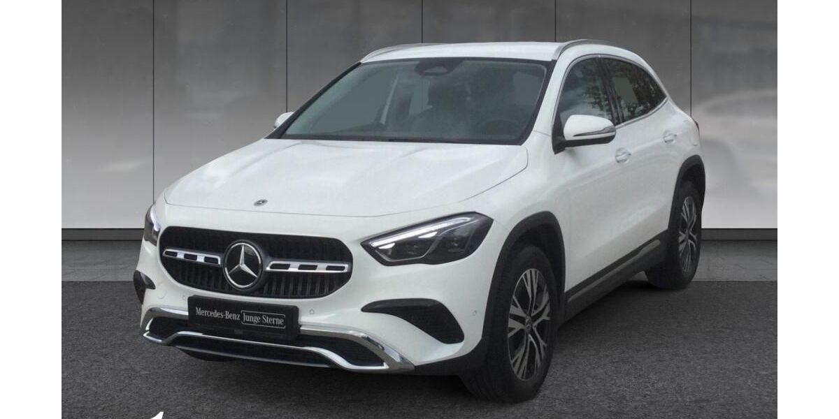 Mercedes-Benz GLA 200 18.200 km 35.870 &euro; Zerbst 39261