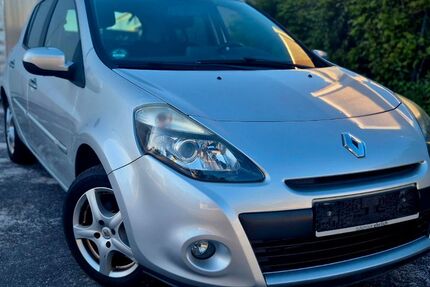 Renault Clio 151.000 km 2.999 &euro; Goldbach 63768