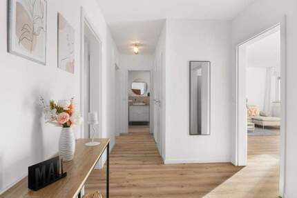 ### ERSTBEZUG NACH MODERNISIERUNG - MODERNE 3-ZIMMER-WOHNUNG MIT XXL-BALKON & GARAGE OHNE PROVISION! 3 zimmer