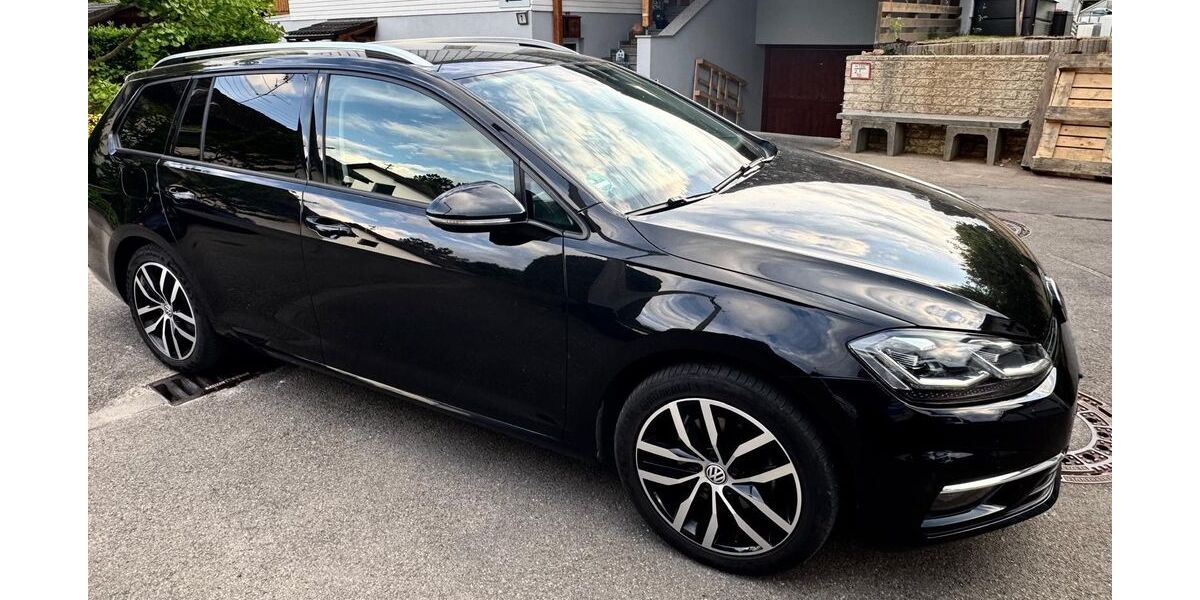 VW Golf 124.000 km 13.800 &euro; Oberndorf am Neckar 78727