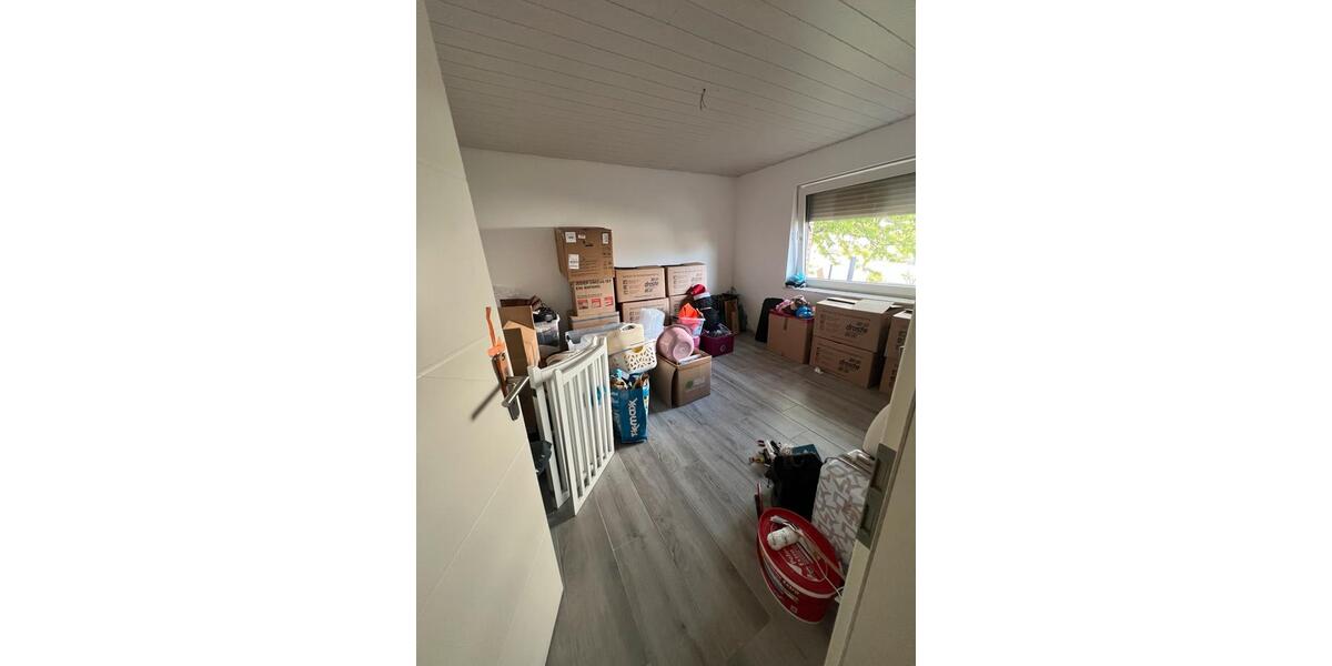 Erdgeschoßwohnung Enger - 3 Zimmer, 96 m&sup2;, 850&euro; | Angebot:26652911