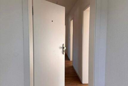 ?Erstbezug nach Kernsanierung: Hochmoderne 4,5-Zi.-Wohnung (102 m²) mit neuer EBK & Fußbodenheizung 4 zimmer