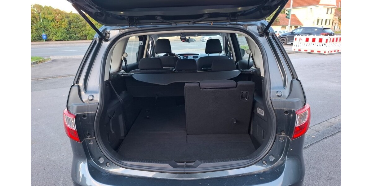 Mazda 5 154.214 km 4.750 &euro; Hamm 59065