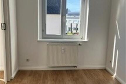 Wohnung Reichenbach im Vogtland - 1 Zimmer, 46 m&sup2;, 240&euro; | Angebot:26300843
