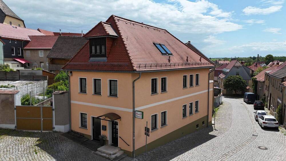 Einfamilienhaus Buttstädt - 4 Zimmer, 264 m&sup2;, 275.000&euro; | Angebot:25815816