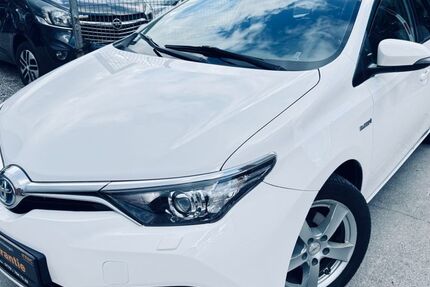 Toyota Auris 126.000 km 12.500 &euro; Hamburg 20537