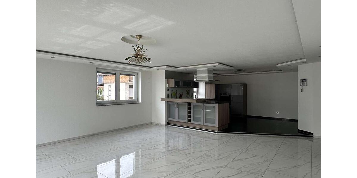 Erdgeschoßwohnung Friedberg - 3 Zimmer, 126 m&sup2;, 1.850&euro; | Angebot:26648210