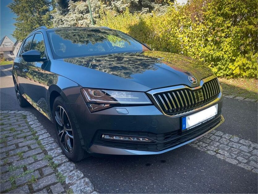 Skoda Superb 81.000 km 18.400 € Rottendorf 97228