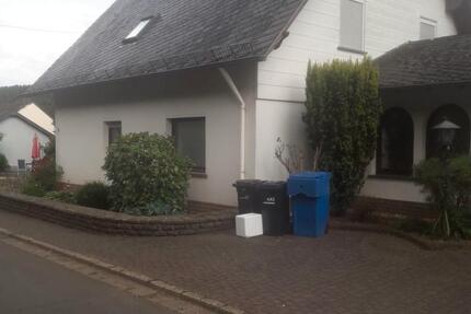 Haus Lasel - 5 Zimmer, 150 m&sup2;, 1.000&euro; | Angebot:26445774