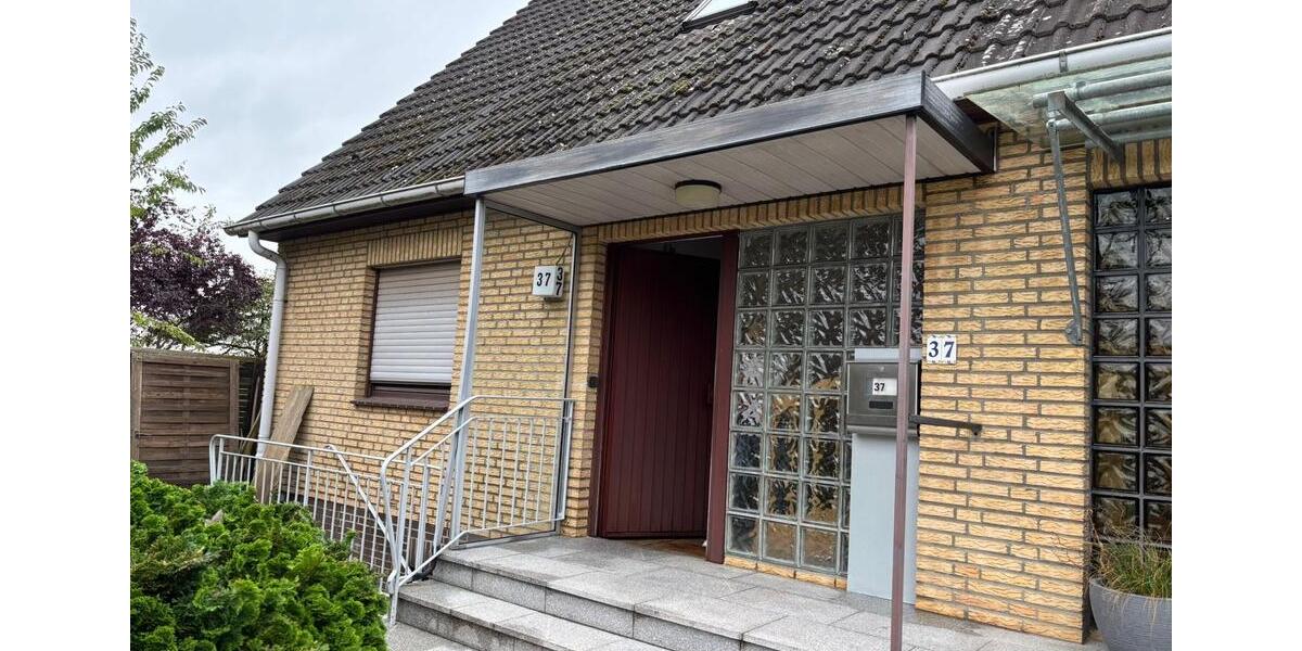Doppelhaushälfte Norderstedt Glashütte - 3 Zimmer, 115 m&sup2;, 470.000&euro; | Angebot:27004912