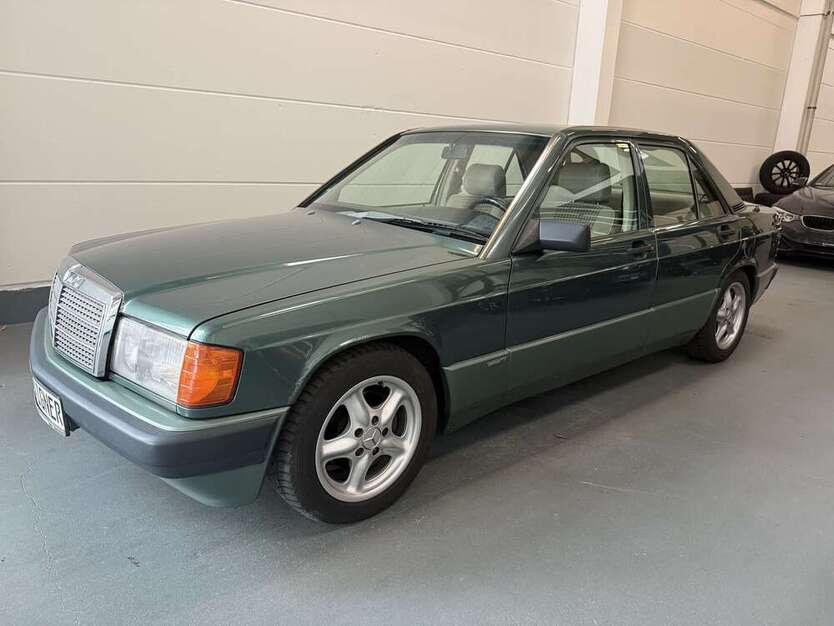 Mercedes-Benz 190 233.188 km 9.950 € Berlin 12277