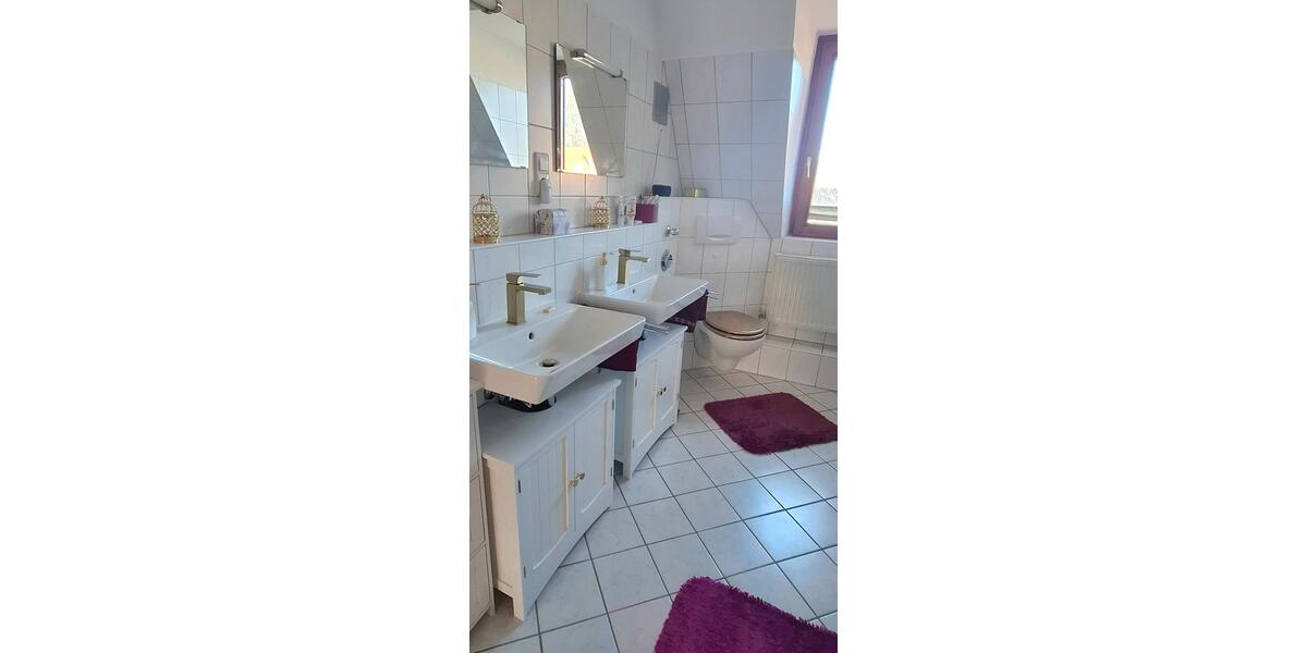 Dachgeschoßwohnung Waldkirch - 5 Zimmer, 122 m&sup2;, 389.000&euro; | Angebot:26312569