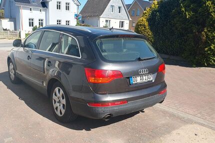 Audi Q7 225.000 km 7.900 € Reinfeld 23858