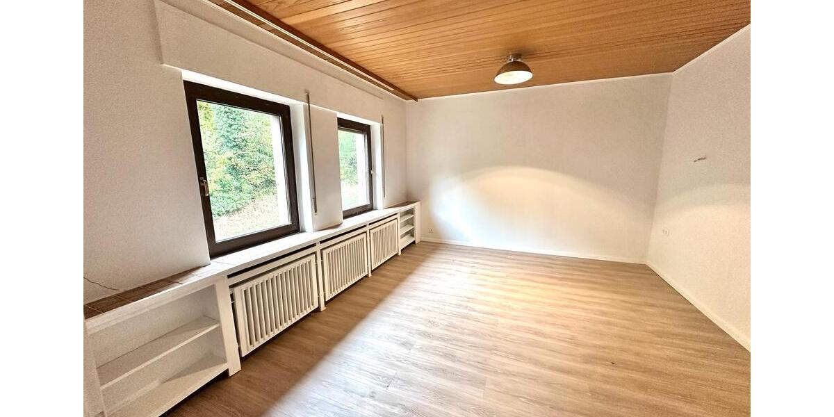 Doppelhaushälfte Hemer - 8 Zimmer, 155 m&sup2;, 1.399&euro; | Angebot:26283572