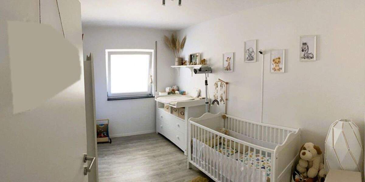 Etagenwohnung Eningen unter Achalm Eningen - 4 Zimmer, 118 m&sup2;, 560.000&euro; | Angebot:24234858