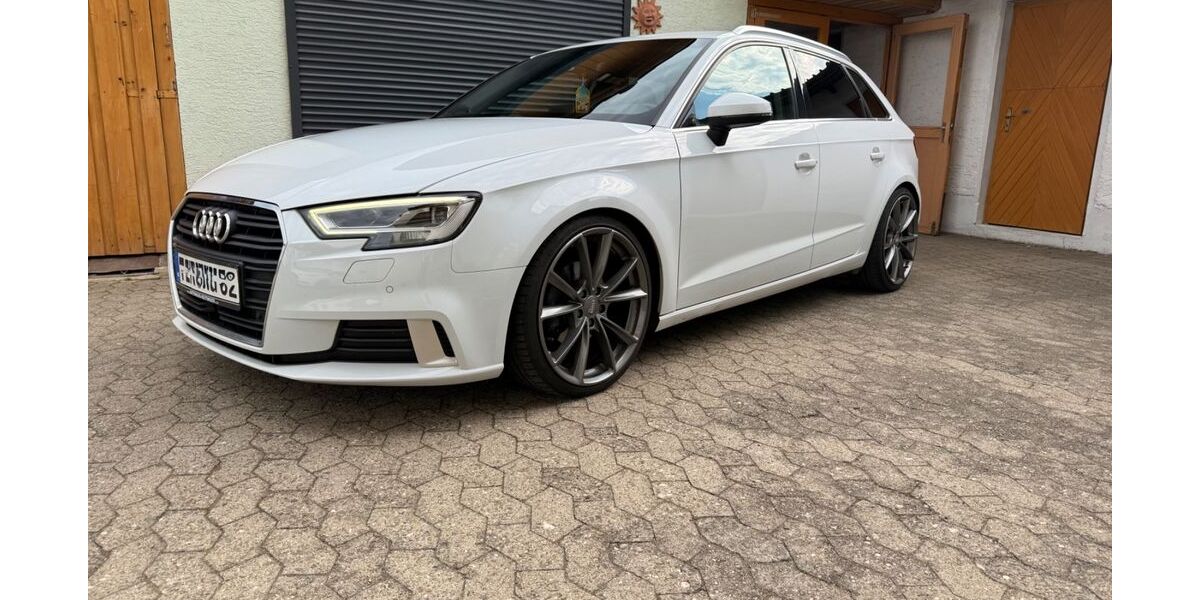 Audi A3 130.000 km 18.700 &euro; Wiesau 95676
