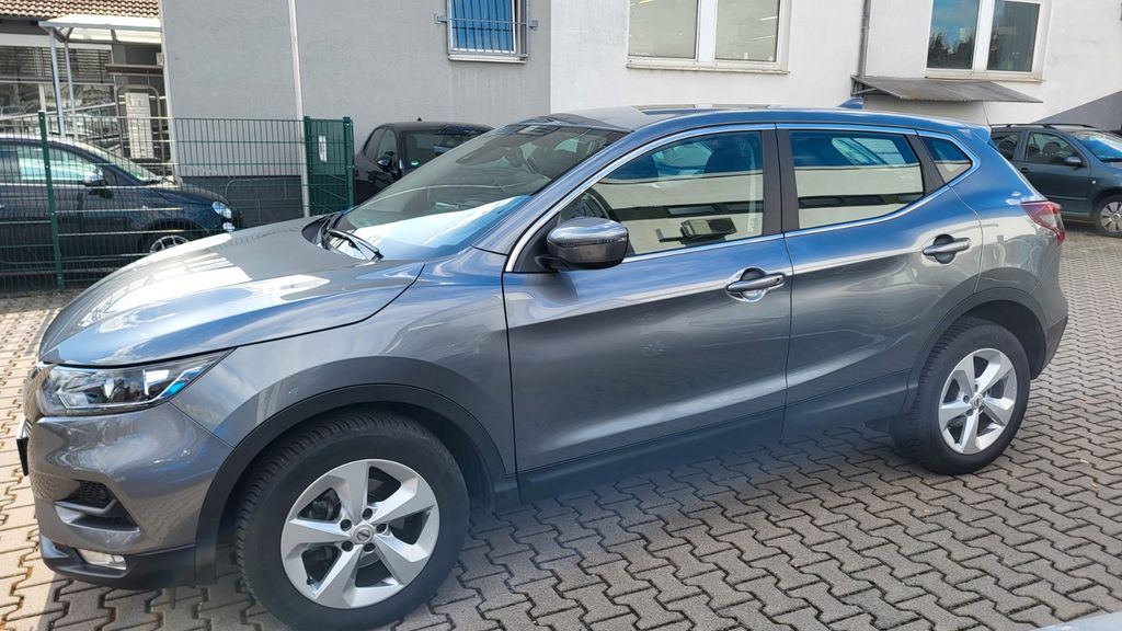 Nissan Qashqai 62.000 km 19.500 &euro; Frankfurt 60486