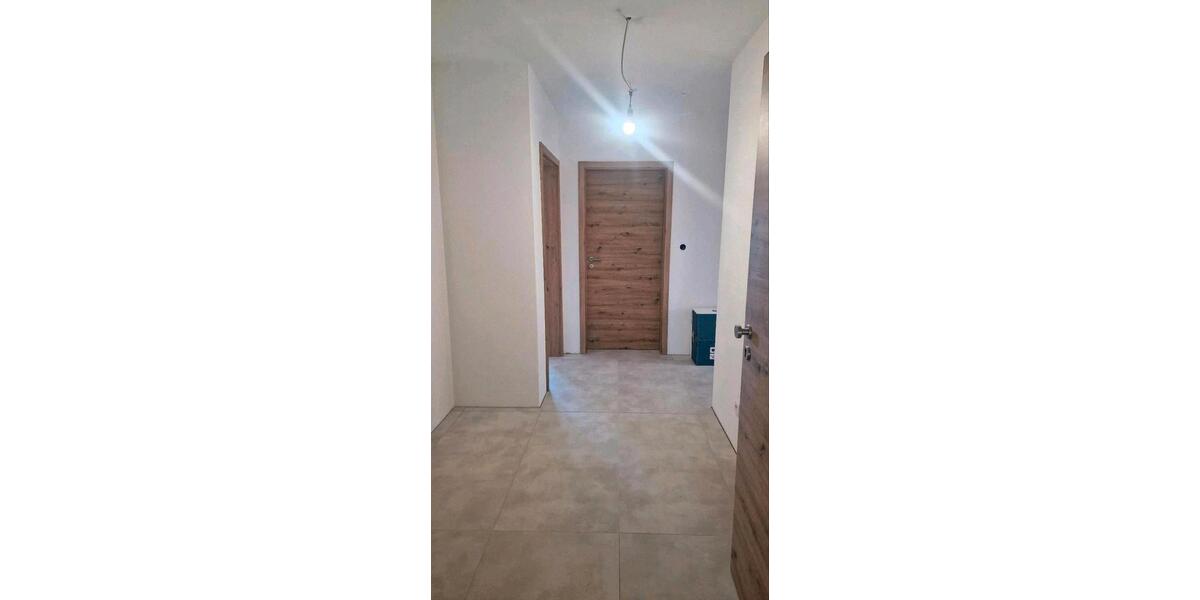 Etagenwohnung Schwandorf - 2 Zimmer, 66 m&sup2;, 735&euro; | Angebot:26395876