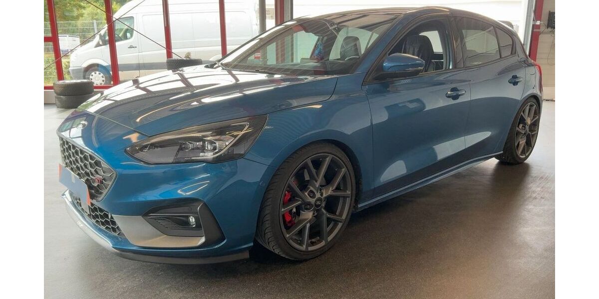 Ford Focus 54.400 km 22.990 &euro; Leipzig 04347