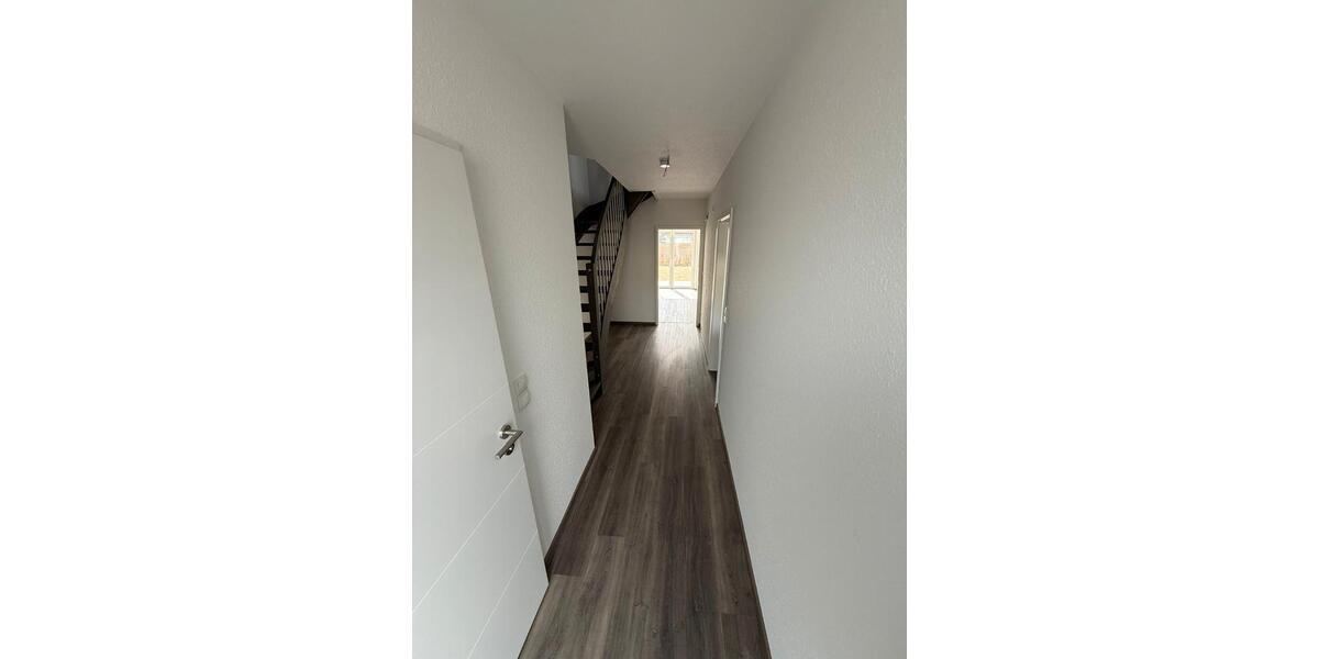 Reihenhaus Oldenburg Eversten - 6 Zimmer, 135 m&sup2;, 1.850&euro; | Angebot:25364112