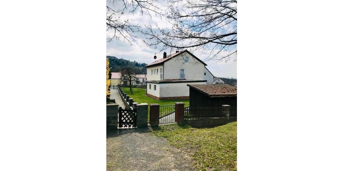 Etagenwohnung Kemnath - 4 Zimmer, 90 m&sup2;, 700&euro; | Angebot:25158100