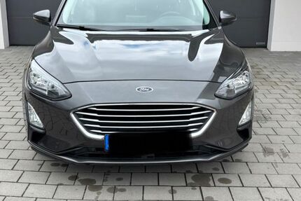 Ford Focus 66.000 km 16.100 &euro; Tiefenbach 93464