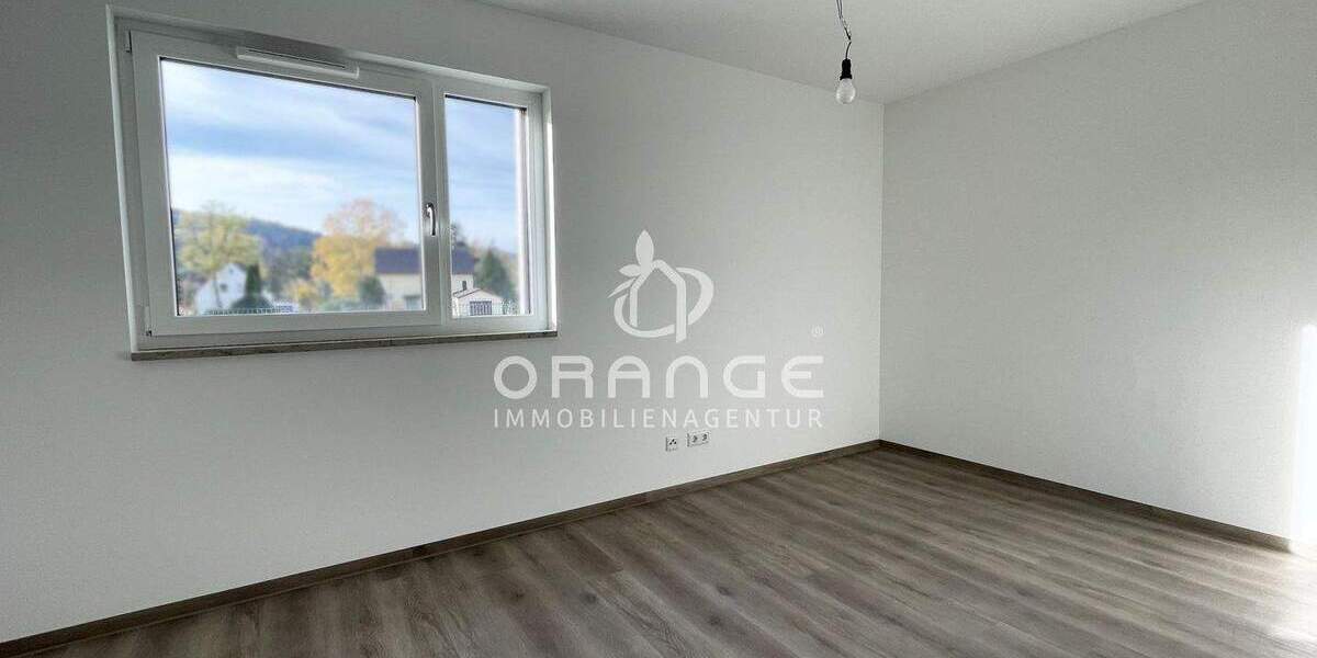 Etagenwohnung Berching - 3 Zimmer, 85 m&sup2;, 990&euro; | Angebot:25226894