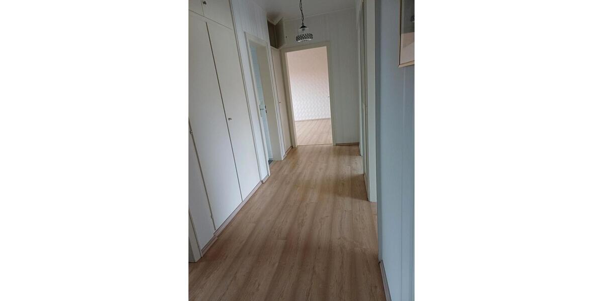 Etagenwohnung Dannenberg (Elbe) - 3 Zimmer, 86 m&sup2;, 140.000&euro; | Angebot:27094298