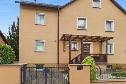 Haus zum Kaufen in Hösbach 669.000 € 215 m² 8 zimmer