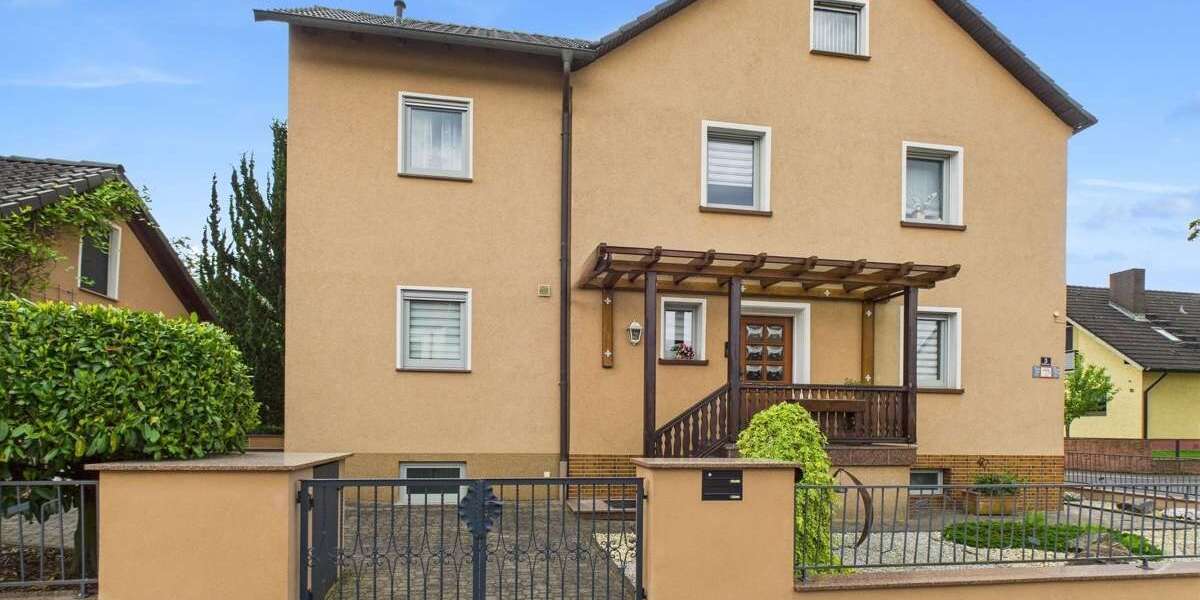 Haus zum Kaufen in Hösbach 669.000 € 215 m² 8 zimmer